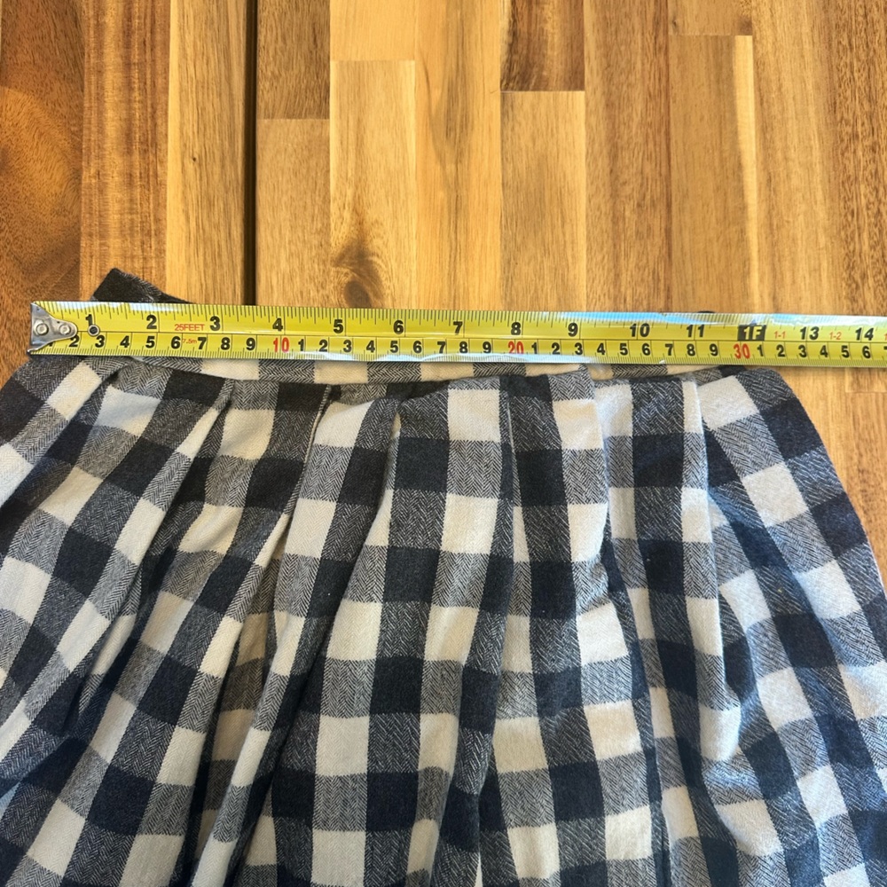 Vintage Wool Pleated Black and Cream Oversize Gingham Midi Skirt size 6 - Picture 9 of 12